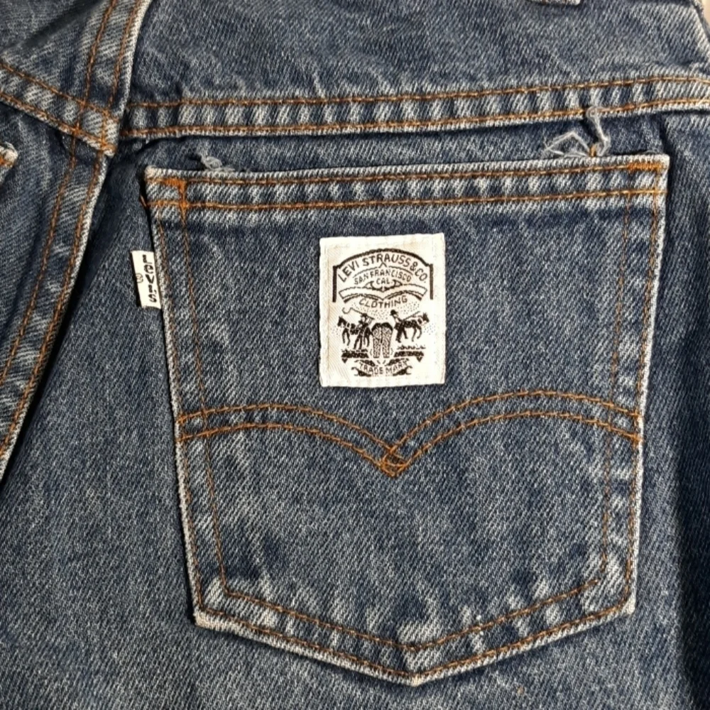 1980s vintage white tag Levi's high waisted mom